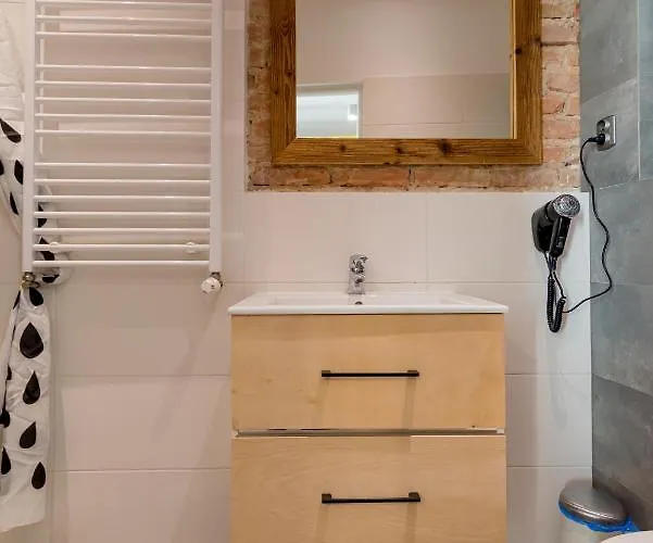 Loft ホームステイ *