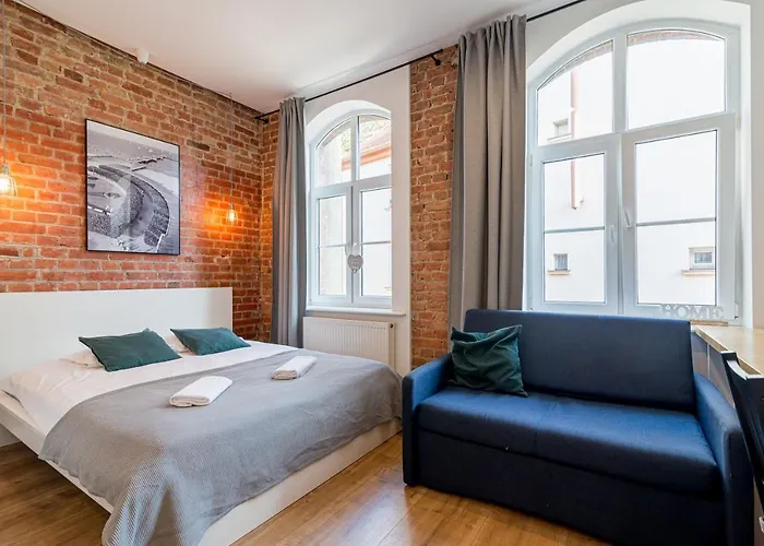 ホームステイ Loft